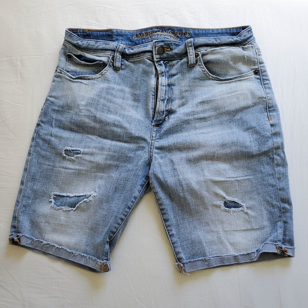 American Eagle core flex distressed denim shorts